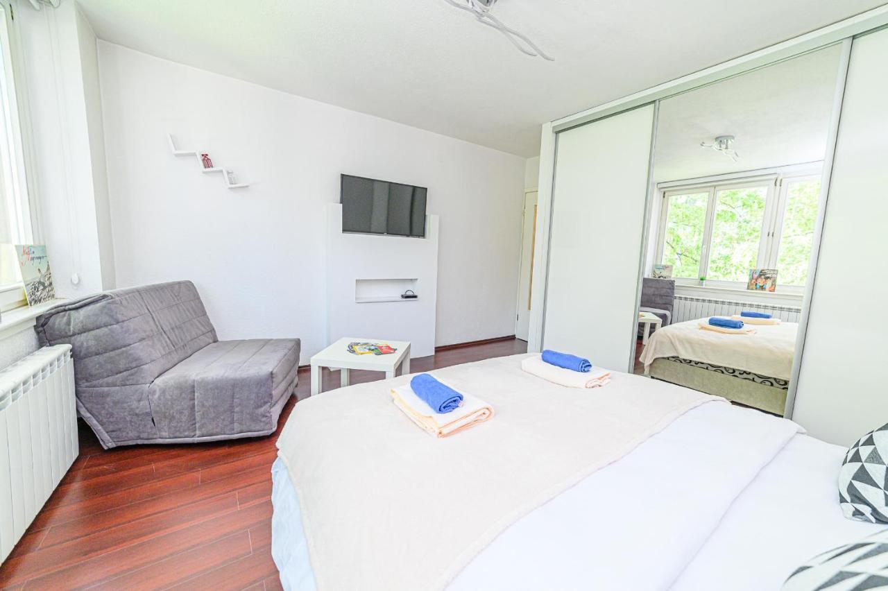Beautiful Cozy Studio Close To City Center Lejlighed Sarajevo Eksteriør billede